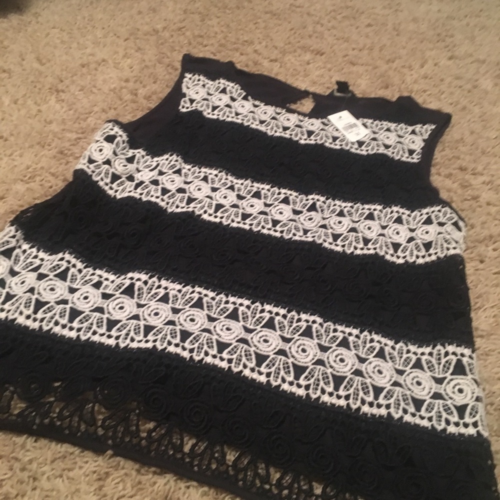 Ann Taylor Navy and white crochet tank